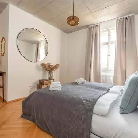 Oomph Apartments Prague Exterior photo